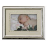 Lawrence Frames  Silver Plated 4x6 Metal Picture Frame - Ivory Faux Leather Mat