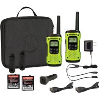 Motorola T605 35-Mile Talkabout 2-Way Radios w/Case Waterproof Radios